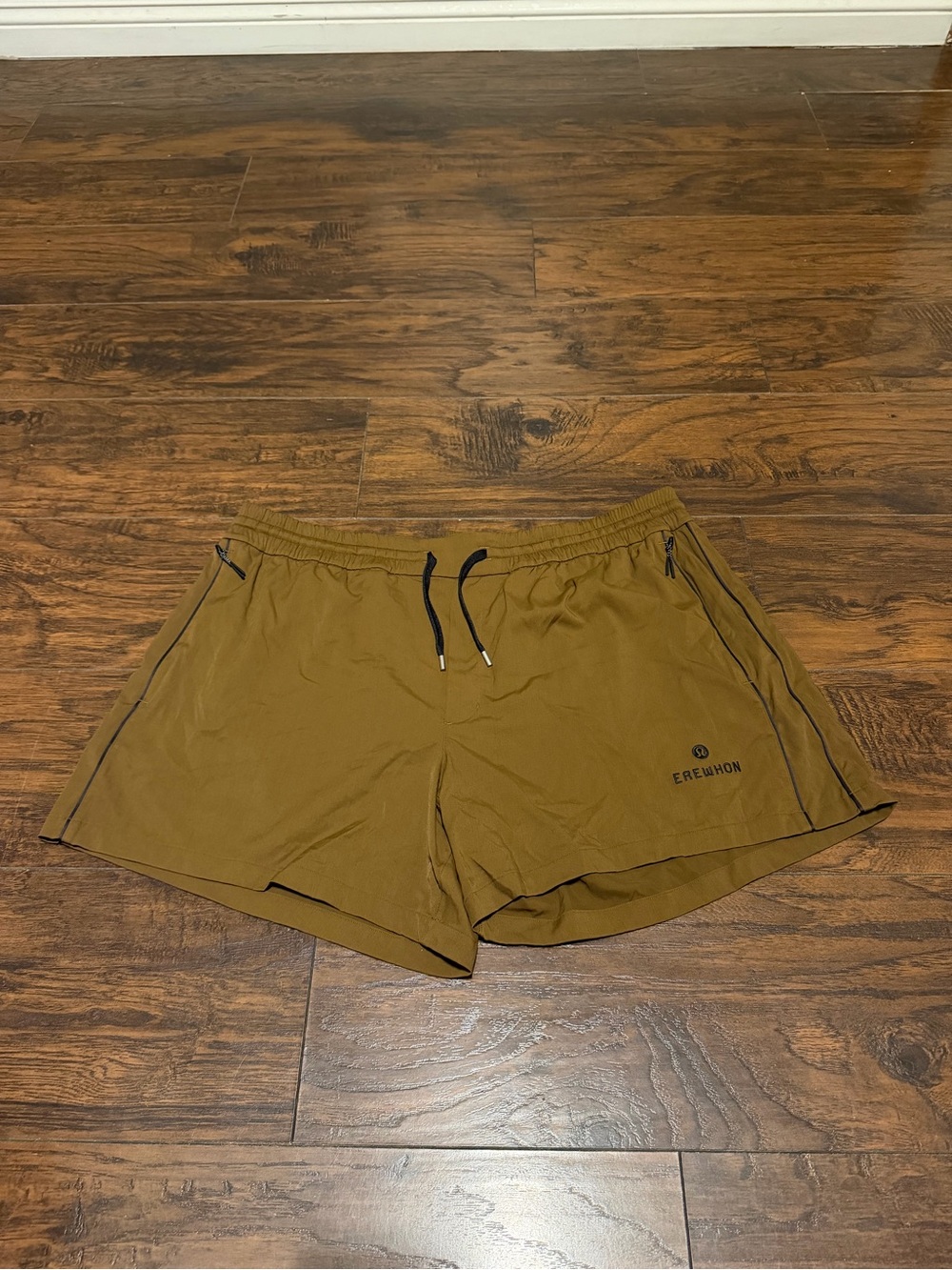 Lululemon men’s Venice short 5” Erewhon shorts size XXL